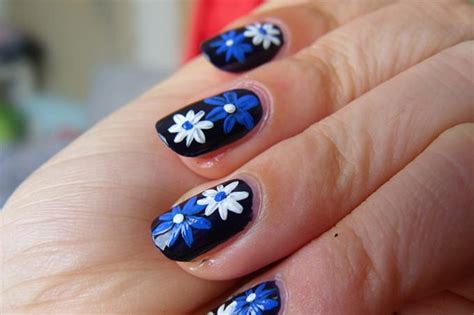 25 Flower Nail Designs And Ideas