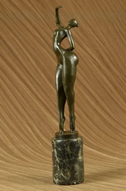 Nude Original A Tribute To Botero Nude Female Bronze Sculpture Statue My Xxx Hot Girl