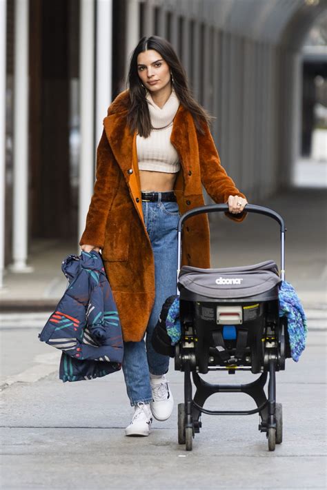 Emily Ratajkowski Style Clothes Outfits And Fashion Page 24 Of 128