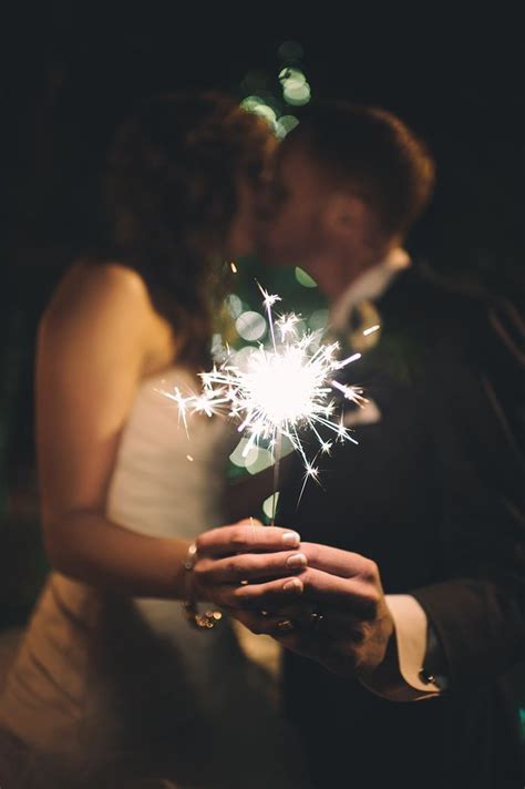 40 Romantic Wedding Photos With Sparklers Page 2 Chicwedd