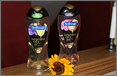Softsoap ~ New Luminous Oils Body Washes Giveaway Us 311 Emily