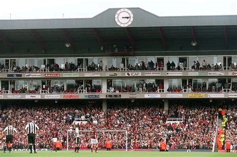 The Clock End Arsenal 2 0 Newcastle United Available As Framed Prints