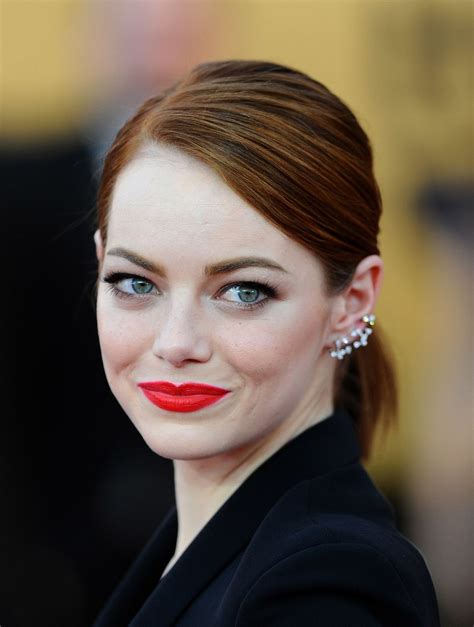 Emma Stone At The 2015 Sag Awards Red Lipstick Shades Work Hairstyles