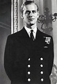 Posing For a Portrait in the 1940s | Young prince philip, Prince philip ...