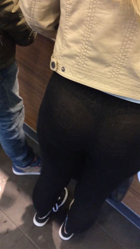 Thong Showing In Hot Leggings Ass Creepshots