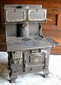 "THE GREAT MAJESTIC" ANTIQUE SALESMAN SAMPLE CAST IRON COOK STOVE * R A ...