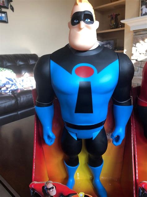 New Incredibles 2 Mr Incredible Poseable 18 Inch Figs Blue And Red