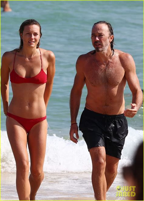 Sean Penns Ex Leila George Enjoys A Beach Day In Australia With Actor