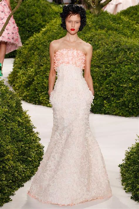 flowery white on white dress dior couture spring 2013 collection stylefrizz photo gallery