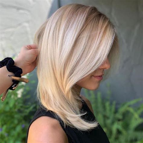 25 Mid Length Blonde Hairstyles To Show Your Stylist Pronto Mid