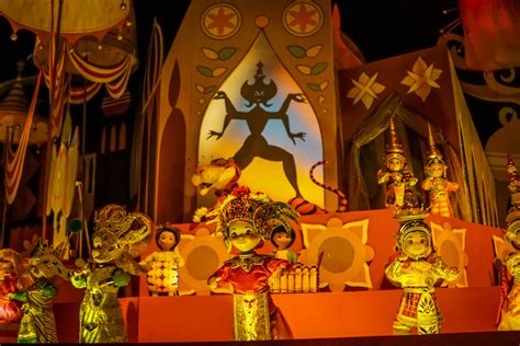 It turned out that the guy i met in japan was traveling to upstate new york. The Distinctive Design of "it's a small world" - A DIS ...