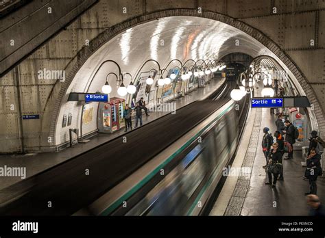 France Subway Hi Res Stock Photography And Images Alamy