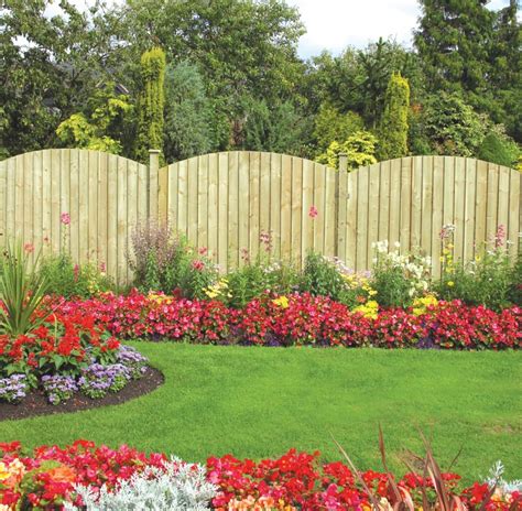 Adorable Various Design of Outdoor Fence Decoration – HomesFeed