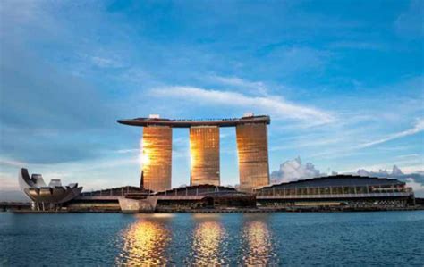 Most marina bay sands employees using emolument work in singapore for an average salary of $39,000. Marina Bay Sands Singapore