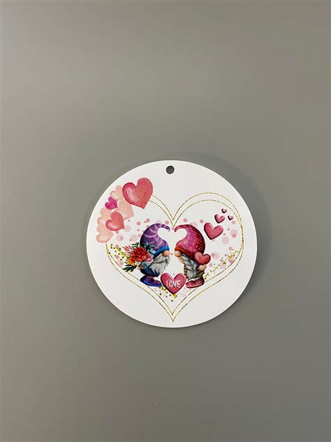 valentines couple gonk printed vinyl for 10cm circle wc1061 woodform crafts