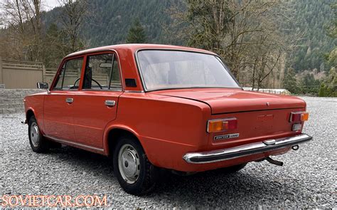 Lada 2101 Vaz Red Sedan 1979 Soviet Car Shop Classic Ussr Cars For
