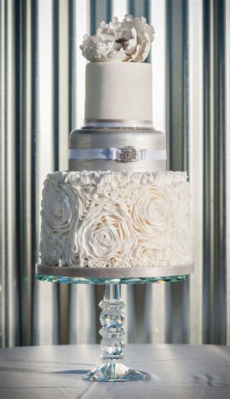 Cake 45 Stunning Floral Wedding Cakes 2492508 Weddbook