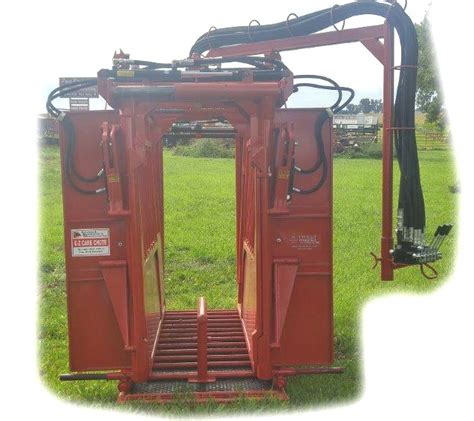 Manual And Hydraulic Chutes For Cattle And Bison Renegade Titan West Ww