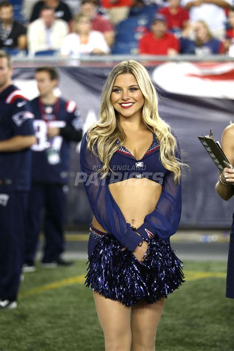 Alyssap New England Patriots New England Patriots Cheerleaders Hottest Nfl Cheerleaders