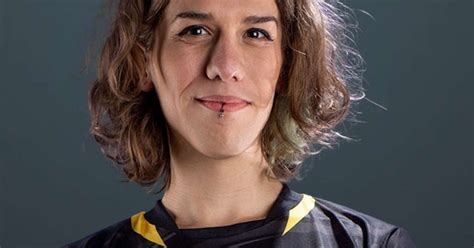 Csgo 1ª Jogadora Trans No Brasil Relembra Início Difícil