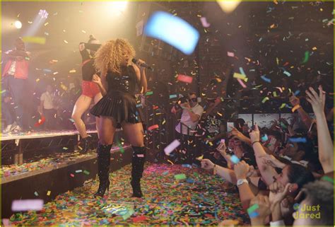 Fleur East Rings In 2016 With Nye Performance In London Photo 910690 Photo Gallery Just