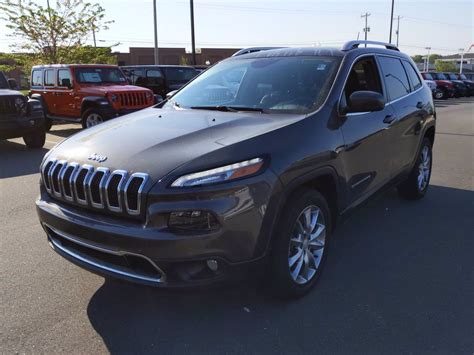 Certified Pre Owned 2018 Jeep Cherokee Limited With Navigation