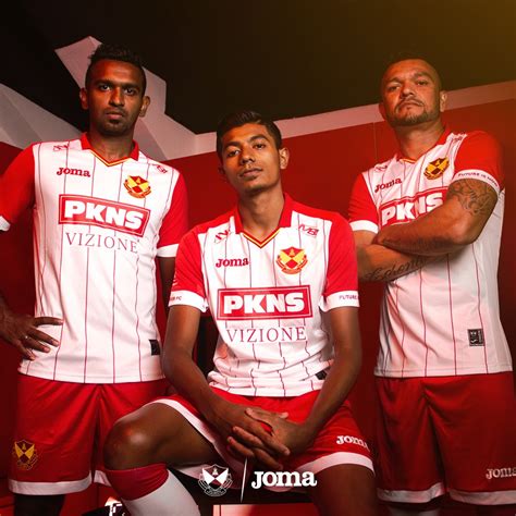 Wszystko na temat drużyny selangor fc (super league) aktualny zespół z wartościami rynkowymi transfery pogłoski statystyki zawodników terminarz wiadomości. Selangor FC | The Red Giants V3