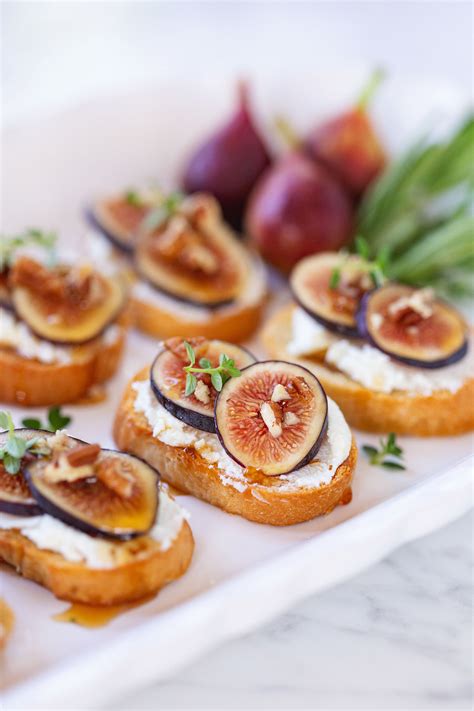 Fig And Goat Cheese Crostini Best Appetizers