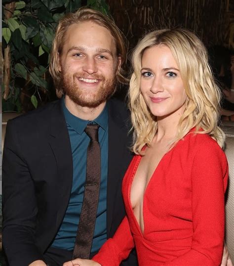 Wyatt russell is an american actor and a former professional ice hockey player. Kurt Russell And Goldie Hawn's Son Wyatt Is Getting ...