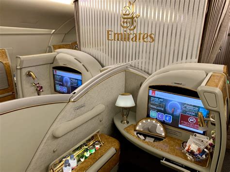 Review Emirates First Class Im A380 Nrt Dxb