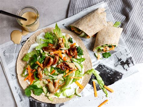 H Hnchen Wrap Erdnuss Kokos Sauce Rezept Eat Smarter