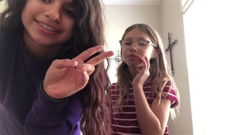 Teaching My Lil Sister Tik Tok Dances 🤣💙 Youtube