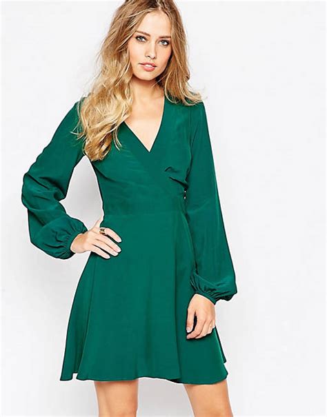 Asos Skaterkleid Mit Gewickelter Vorderpartie Asos