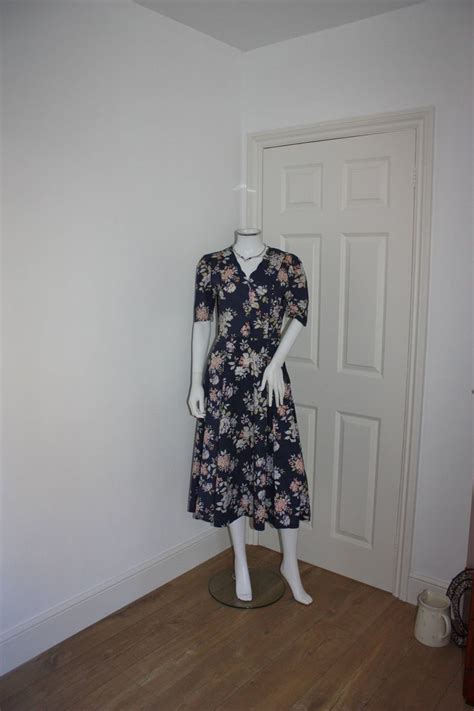 LAURA ASHLEY Floral Midi Dress Vintage Tea Dress SMALL S Etsy UK