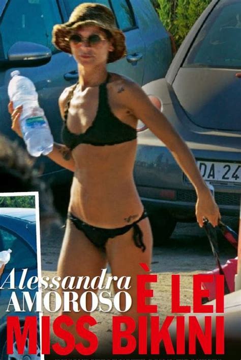 Alessandra Amoroso Super Sexy In Bikini Nella Sua Puglia Radio 105