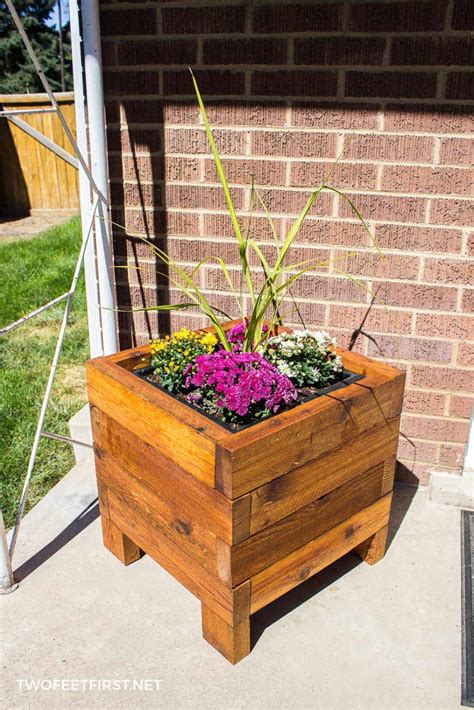 Build A Square Planter Box From Cedar Diy Planters Outdoor Outdoor