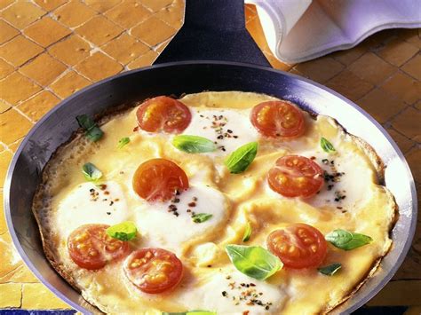 Cheese And Tomato Omelet Recipe Eat Smarter Usa