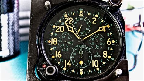 Wwii Aircraft Clock E 37500 Overview Youtube