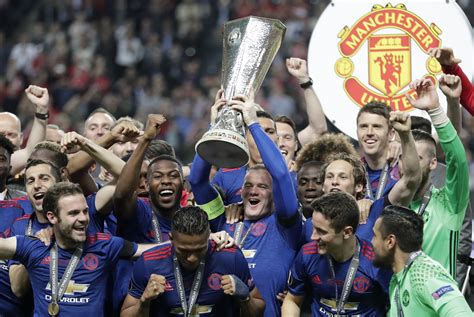 Man United Fans Celebrate Triumph After Tragedy Inquirer Sports