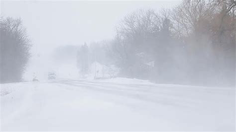 Wisconsin Blizzard Strong Winds Power Outages Lead To Travel Woes