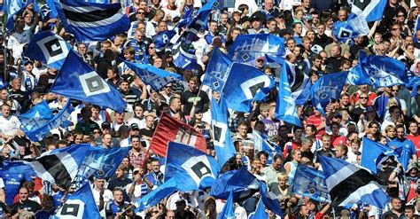 I tried to build a resource that would be helpful to everyone interested in arena (beginner to expert). Die Gesichter des Niedergangs - HSV-Arena