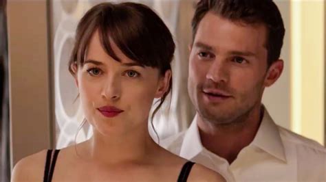 Watch Christian Grey Proposes To Anastasia Steele In Fifty Shades Trailer