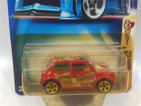 2003 Hot Wheels Crazed Clowns Morris Mini Red Die Cast Toy Car Vehicle Treasure Valley