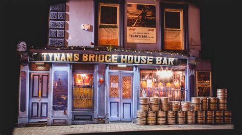 Photographer Raises The Bar By Snapping Every Irish Pub