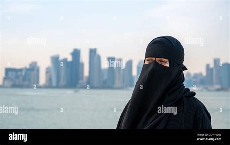 Niqab Arabia Fotos Und Bildmaterial In Hoher Auflösung Alamy