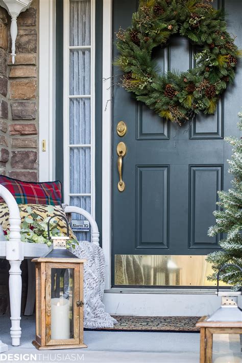Easy Outdoor Christmas Decorating Ideas For A Tiny Front Porch