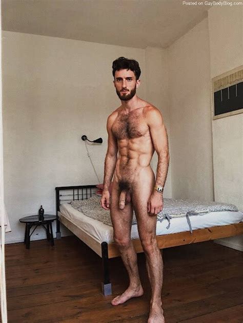 Hairy And Hung Sam Morris Offers Something Different Nude Male Models