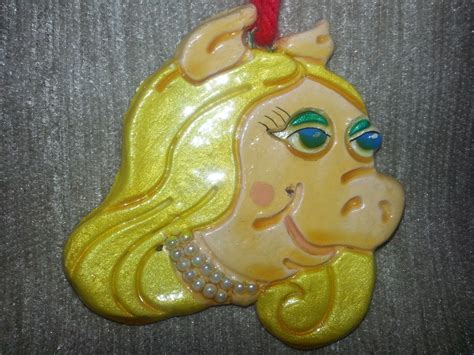 Miss Piggy Keepsake Christmas Ornament Clay Plaster Jim Henson Muppets