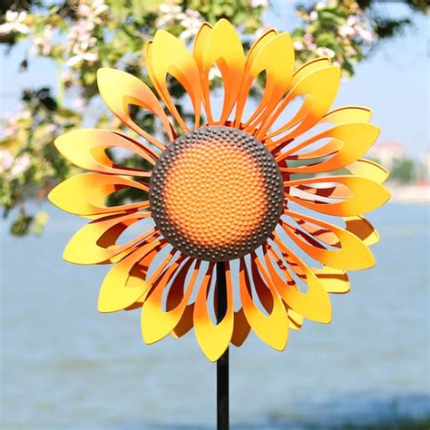 Lifelike Sunflower Wind Spinner