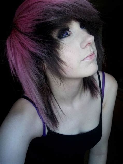 Pin By Uzumakikorra On Cool Real Girls Short Emo Hair Brown Scene